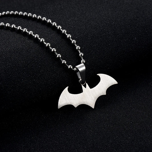 Batman Arkham Necklace V2 - KnightGear